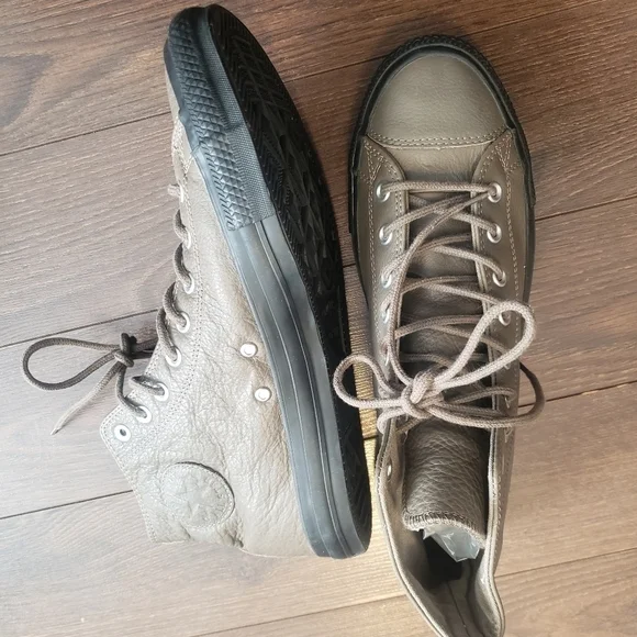 UNISEX Leather Converse - Picture 4 of 13